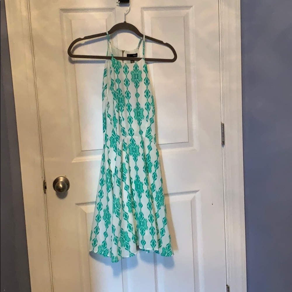 Green/white spring dress